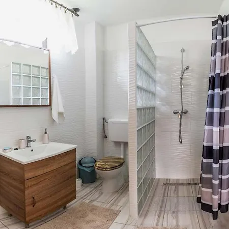 Gemenc Vendeghaz ゲストハウス Hercegszántó