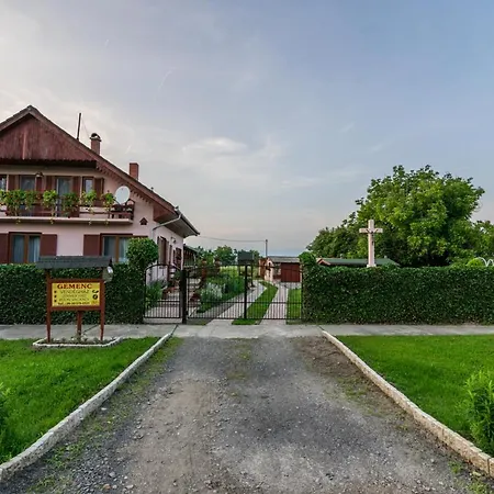 Guest house Gemenc Vendeghaz 4*